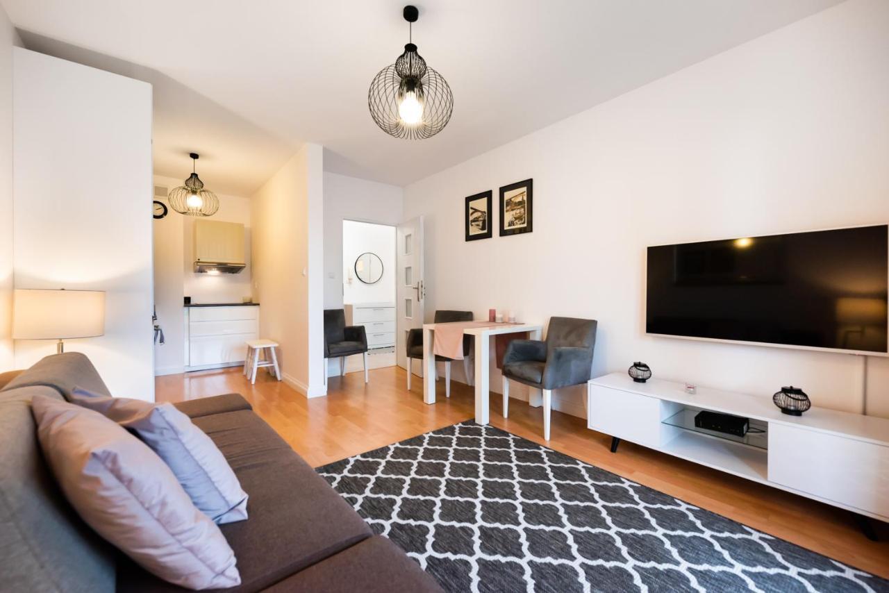 Metro Kondratowicza Velvet Apartment Warszawa Zewnętrze zdjęcie