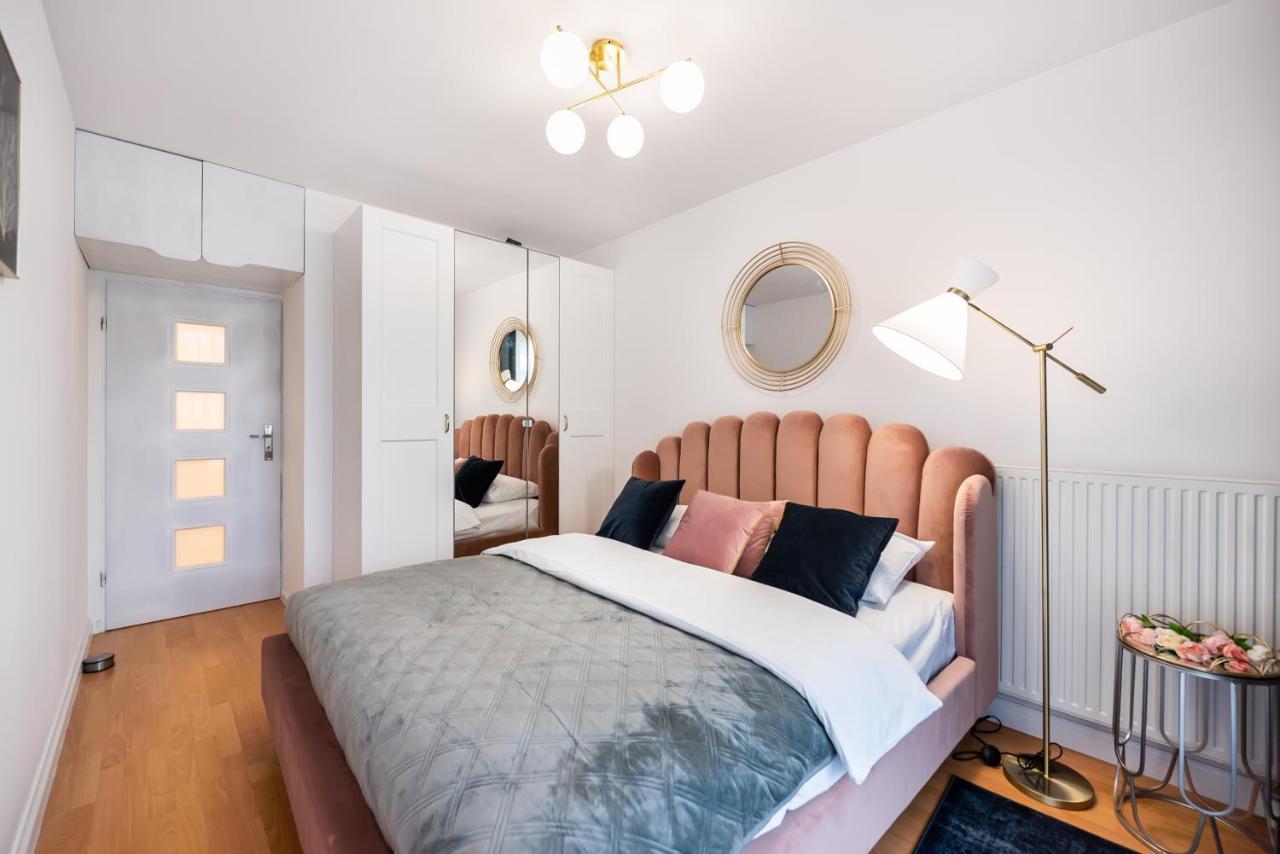 Metro Kondratowicza Velvet Apartment Warszawa Zewnętrze zdjęcie